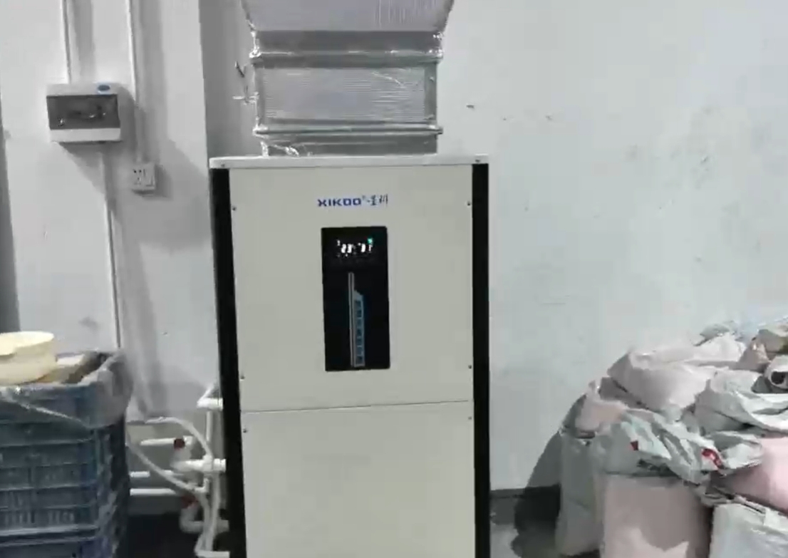 注塑车间如何降温？优选蒸发冷省电空调-立柜管道空调